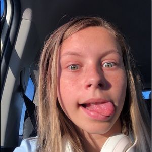 Meet your Posher, Kendall